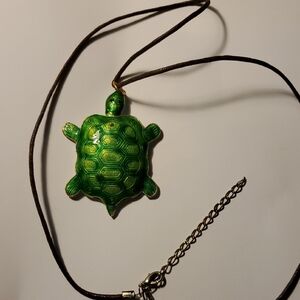 Cloisonne Green Turtle Pendant Necklace & Ring